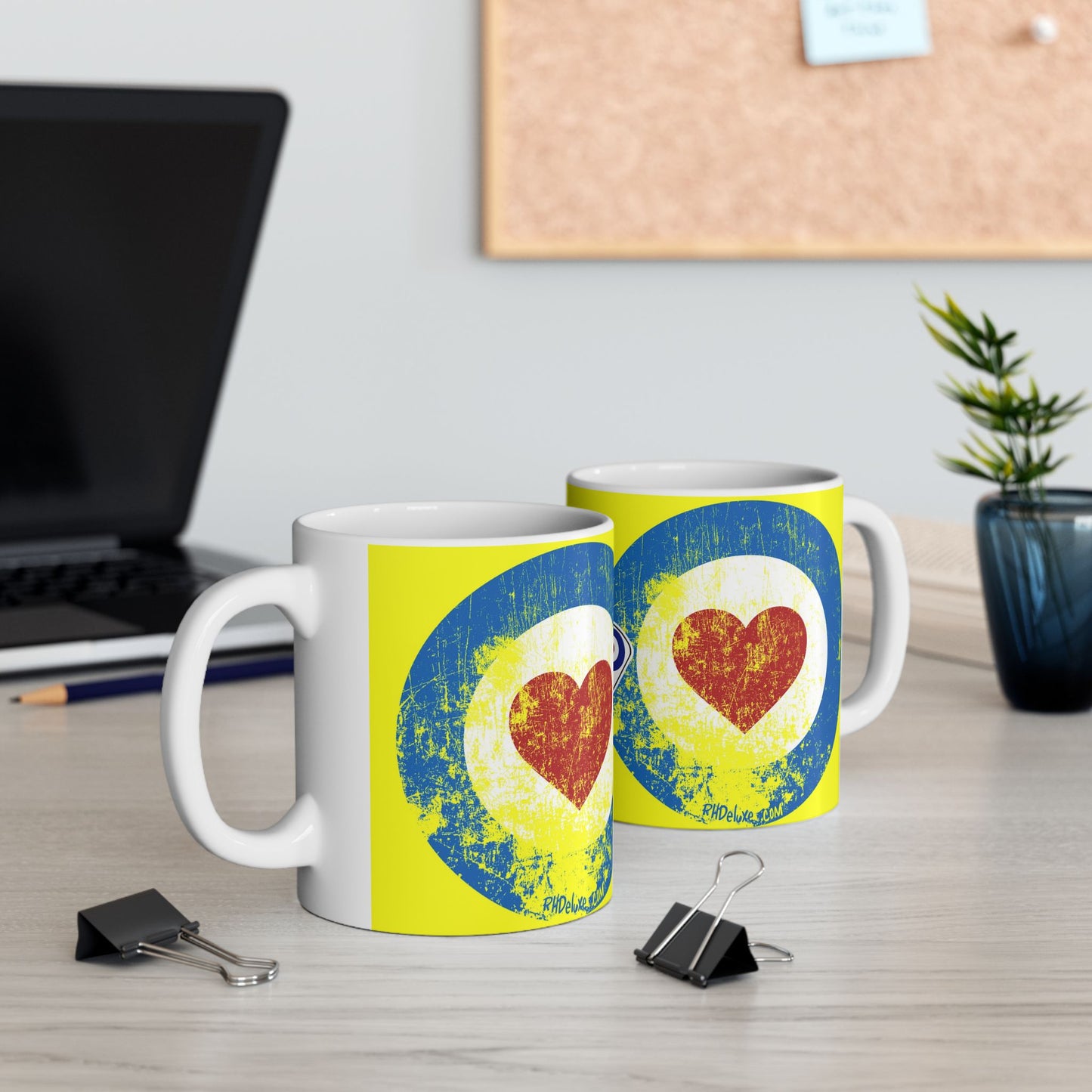 MOD LOVE *YELLOW 11oz Mug