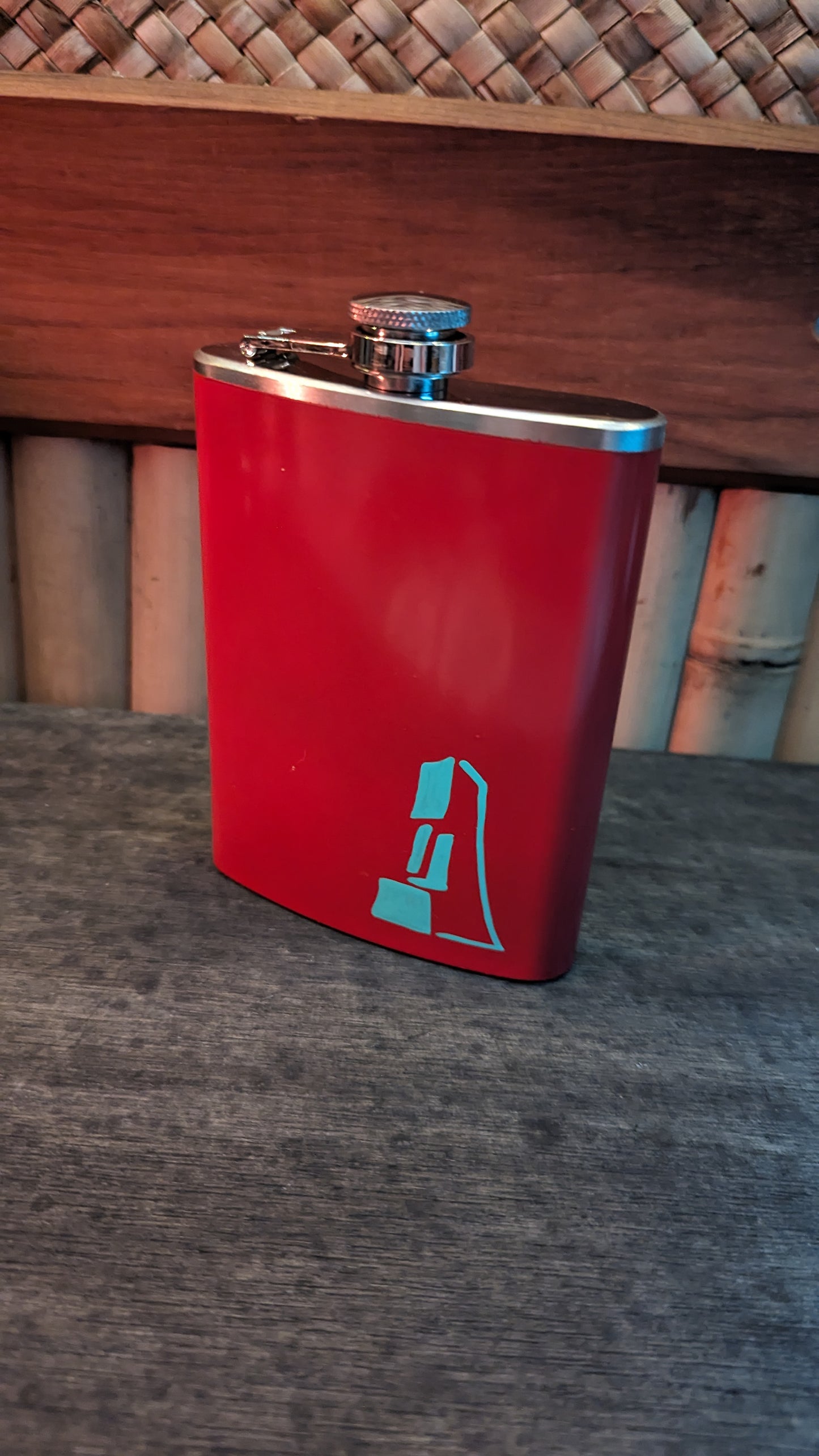 RED MOAI FLASK - RED 8 oz.
